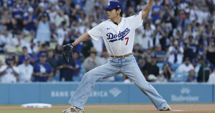 V of BTS gets his Dodgers fanboy on with Shohei Ohtani while throwing a strike of his own