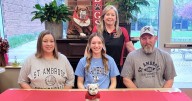 Streator’s Emma Rambo to suit up for Fighting Bees
