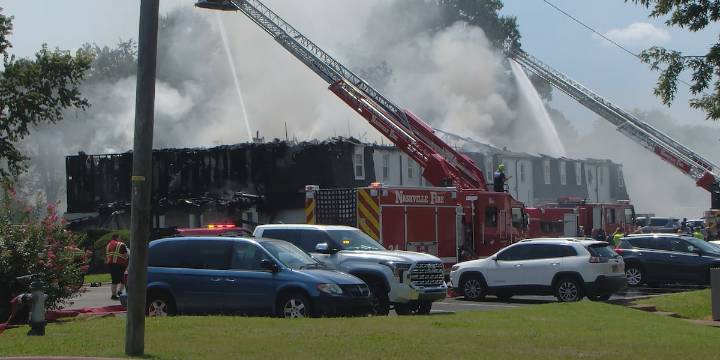 ‘I thought I was dreaming’: Several residents displaced after fire at Bellevue apartment complex