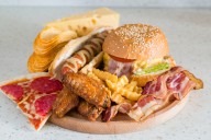 I Visited The USA, And I Couldn't Stomach How Much Americans Have On Their Plates