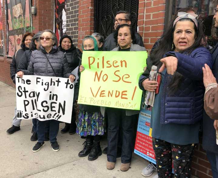 Activistas deploran que en Chicago se ignore propuesta para mitigar los altos impuestos a la propiedad