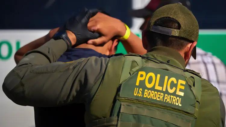 Detienen a migrante michoacano en Arizona bajo polémico operativo fronterizo