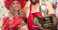 Mariano’s teams with Avocados from Peru to smash hunger