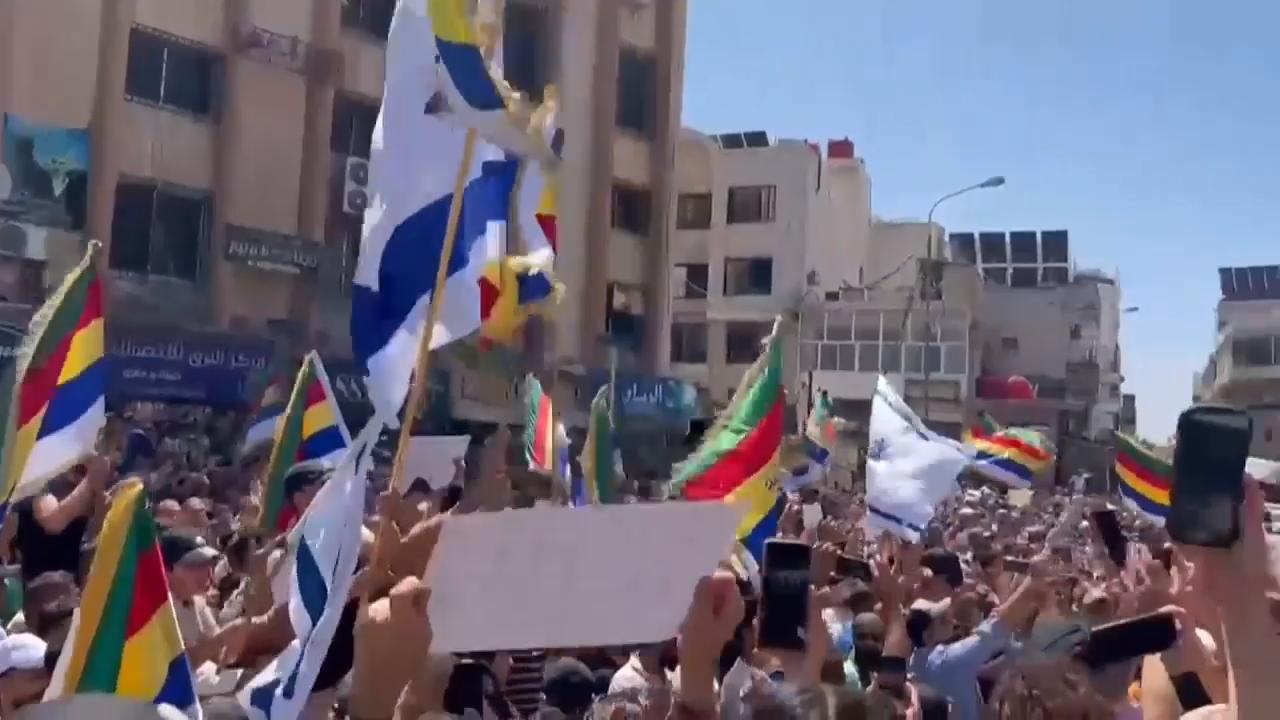 Hundreds rally in Syrian city of Sweida to demand right to self