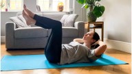 Strengthen your core and tone your abs in 10 minutes with this trainer’s three