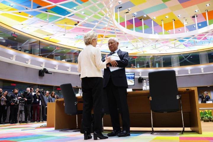 Líderes europeos apoyan una cumbre trilateral entre Trump, Putin y Zelenski, dejando fuera a Sánchez
