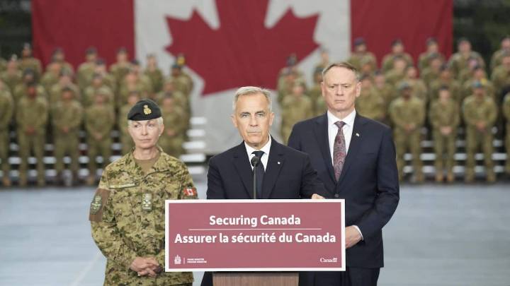 Prime Minister makes an announcement regarding the Canadian Armed Forces