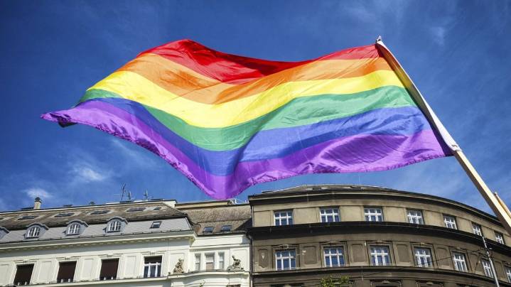 Polémica en Alemania: un neonazi transgénero pidió cumplir su condena en una cárcel de mujeres