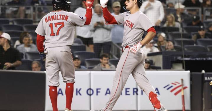 Novato Anthony pega jonrón y remolca 3 en su debut en Yankee Stadium; Medias Rojas se imponen