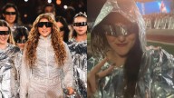 Alejandra Valencia camina junto a Shakira en su concierto en Hermosillo