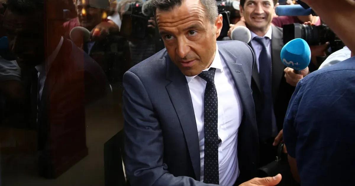 El viaje exprés de Jorge Mendes para empezar a definir el futuro de Samu Costa lejos del Mallorca