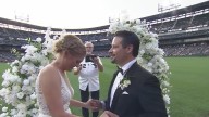Chicago White Sox fans say 'Yes' in a 60-second wedding on the field