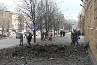 Un ataque ruso deja 21 muertos en Kiev y socava los esfuerzos de paz