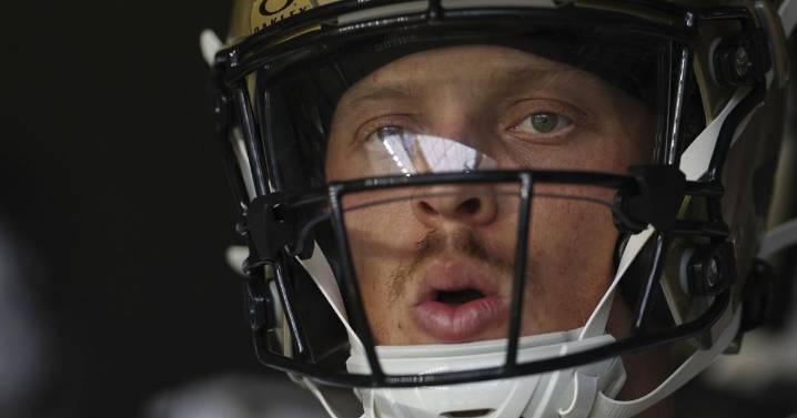 A ferocious Rams front and competitive QBs: What we saw from the Saints offense in their joint practice
