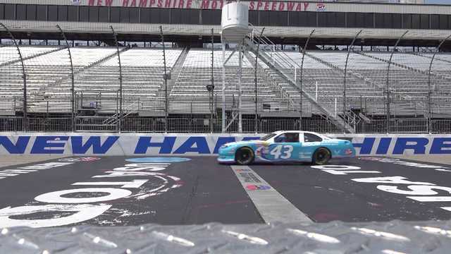 'Pretty incredible!': WCVB's Mike Wankum hits 146 mph at NH speedway