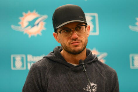 Dolphins’ Late Round Pick Sends Clear Message to Mike McDaniel Before Roster Cuts Dolphins’ late-round pick delivers clutch preseason performance, earning Mike McDaniel’s praise and sending a clear me
