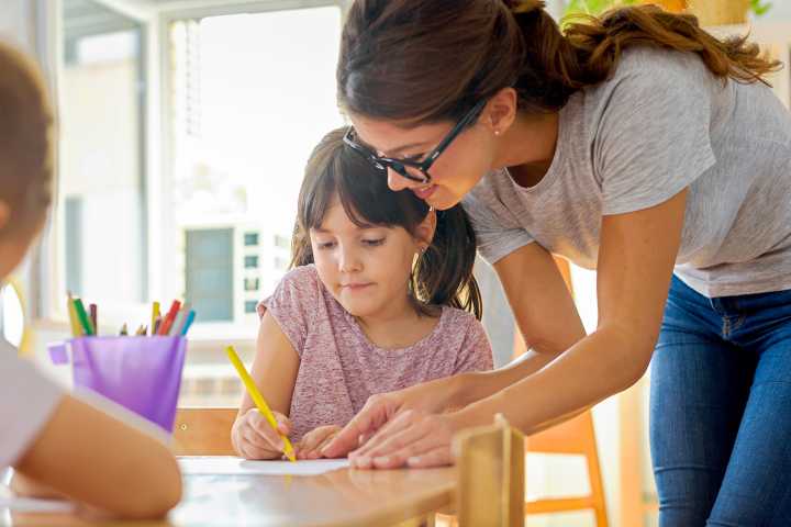 What are the symptoms of hand, foot and mouth disease, and how is it caught?