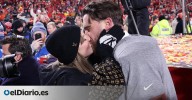 Taylor Swift anuncia su compromiso de matrimonio con Travis Kelce en redes sociales