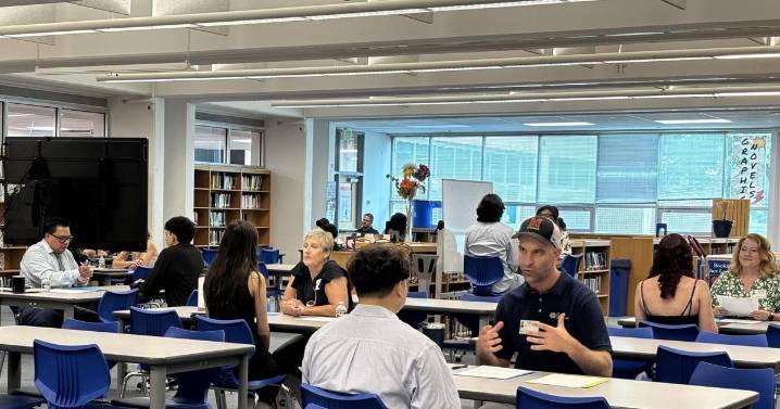 Students who are homeless finish New Horizons Academy program