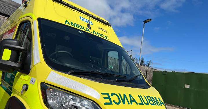Two pedestrians hurt in 'serious collision' with car near Warwickshire junction