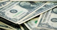 Nueva ley | El Gobierno investigará a todas las personas que extraigan 200 dólares o más y estén en esta lista