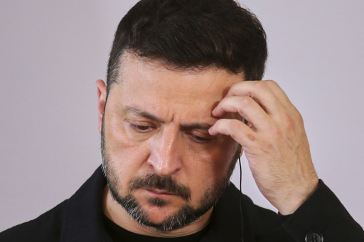 Zelenskyy rechaza ceder formalmente territorio ucraniano y exige que Kiev participe en negociaciones