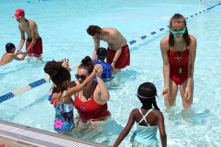 Playland y Piscinas abiertas dos semanas mas