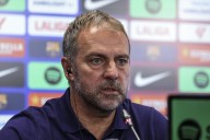 Flick no quiere salidas: “Necesitamos a todos los jugadores”