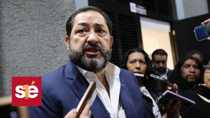 Diputados dan un minuto de silencio en memoria de Fernandito