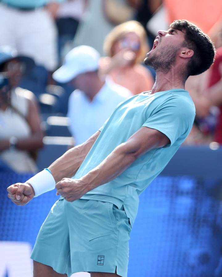 Alcaraz doblega a Rublev en tres sets y pasa a semifinales de Cincinnati