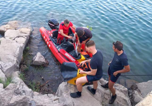 Muere un joven ahogado en extrañas circunstancias mientras se estaba bañando