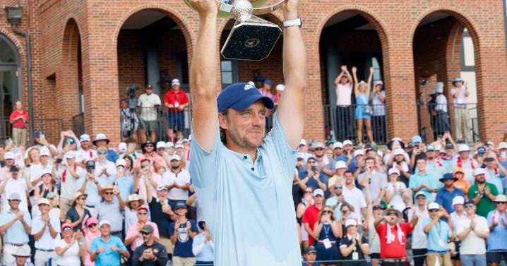 PHOTOS: Final Round of Tour Championship