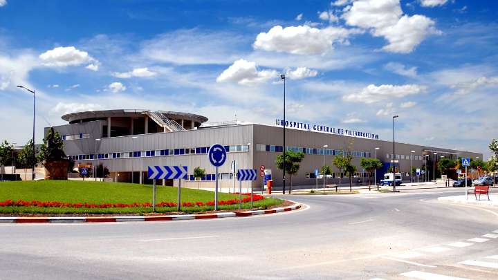 Muere un trabajador y otro herido grave tras caer en una nave en Villarrobledo