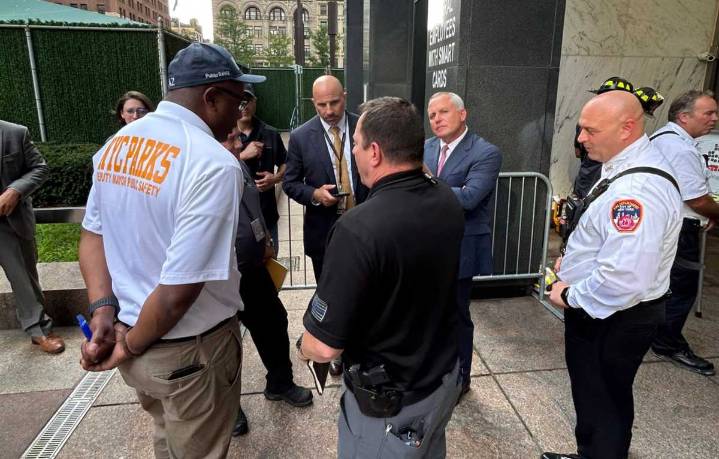 Powder scare in Lower Manhattan: Suspicious packages sent to Federal Plaza site where ICE has arrested numerous immigrants