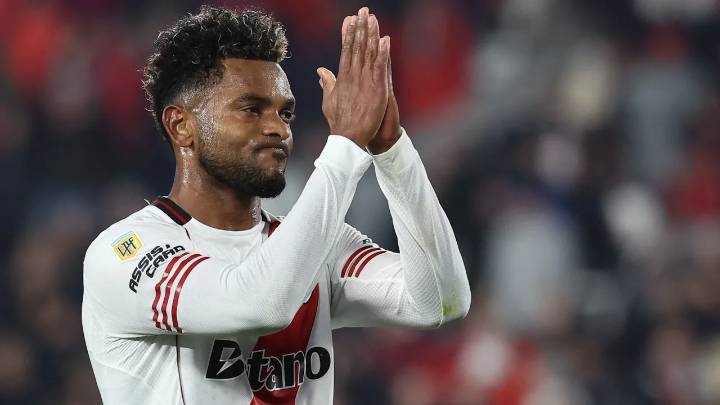 No se puede creer: el increíble gol que falló Miguel Borja y por el que se hizo tendencia