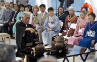 Genshitsu Sen, Japanese tea master and former Kamikaze pilot trainee, dies at 102