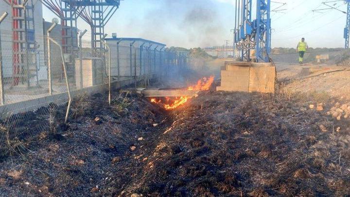 Extinguido el incendio que ha paralizado los trenes de alta velocidad entre Madrid y Barcelona durante una hora