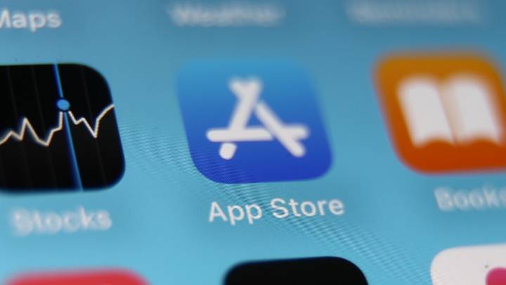 Nonprofit hits Apple with FTC complaint over harmful content for kids