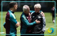 Bora Milutinovic visita la concentración de la selección mexicana