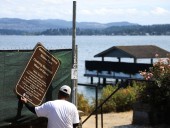 Seattle installs visual barrier at Denny Blaine, breaks park into naked, clothed sections