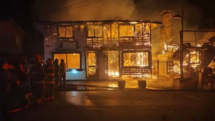 Tragedia en Futrono: Fiscalía de Los Ríos investiga incendio en el que falleció un adulto mayor