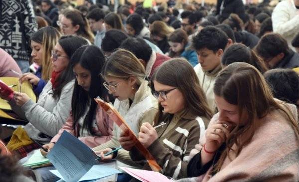 Fraude en residencias médicas: Argentina endurece la convalidación de títulos médicos para extranjeros