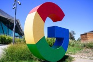 Google lanza modelo de IA que hace sombra a Photoshop y Adobe lo incluye en su ecosistema