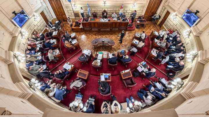 La Convención discute la polémica reelección del gobernador de Santa Fe
