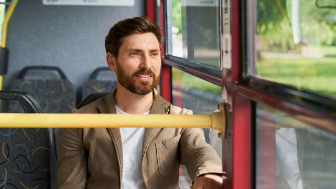 Man qualifies as hottie, for bus