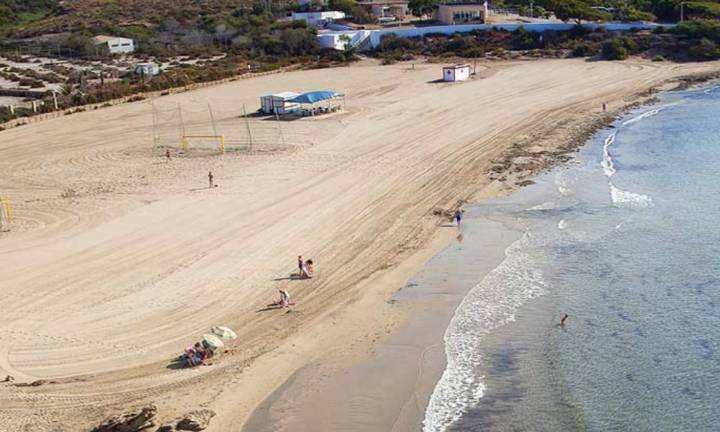 El Plan Copla iza banderas amarillas en playas de Águilas y Cartagena este miércoles