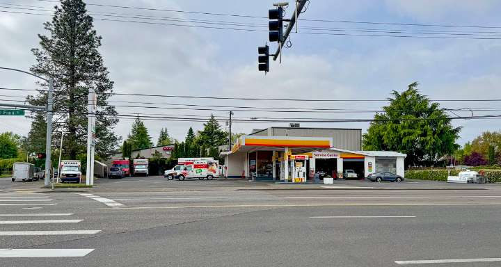 U-Haul truck sharing comes to Chadwick’s Mill Plain Shell in Vancouver