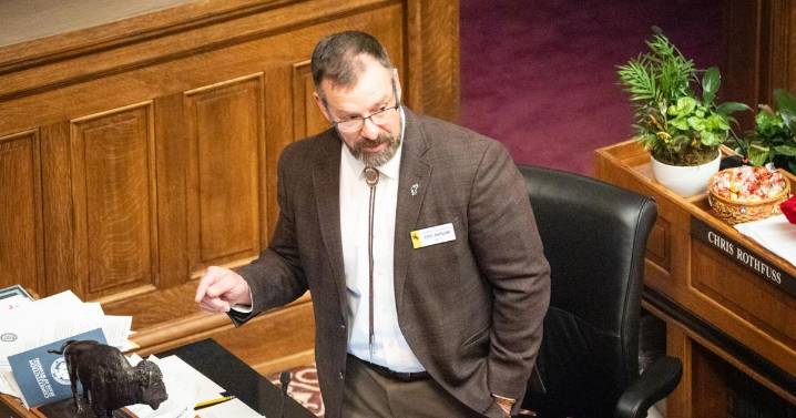 Sen. Eric Barlow announces run for Wyoming governor