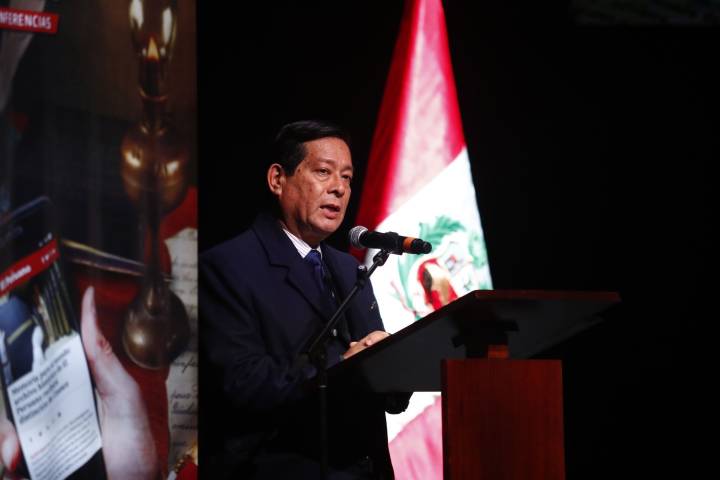 El Peruano 200 años: "dos siglos como garante de la seguridad jurídica y la ley”