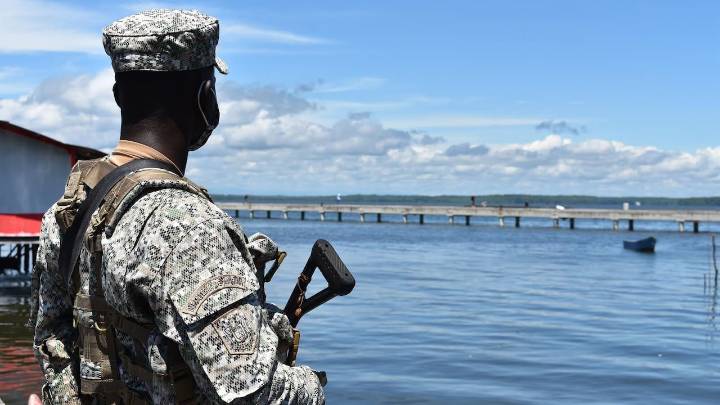 En Buenaventura, muere infante de marina tras ataque de las disidencias de las Farc con drones